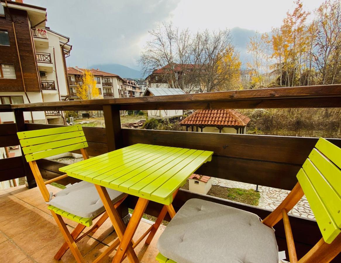 Charming Ski Apartments Near Gondola & Bar Street, Cedar Lodge 1 Complex Banszko Kültér fotó